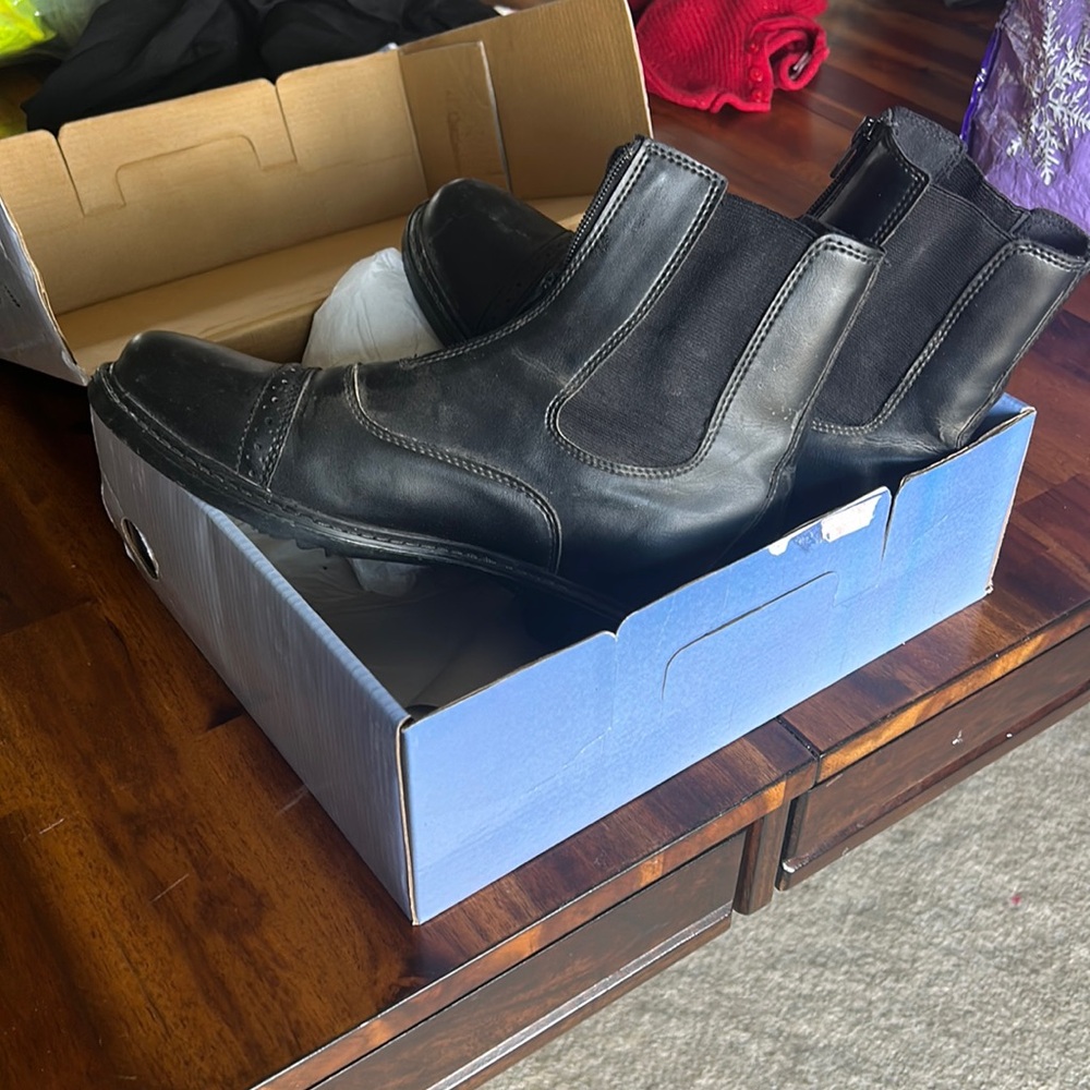 Tuff rider boots size 9